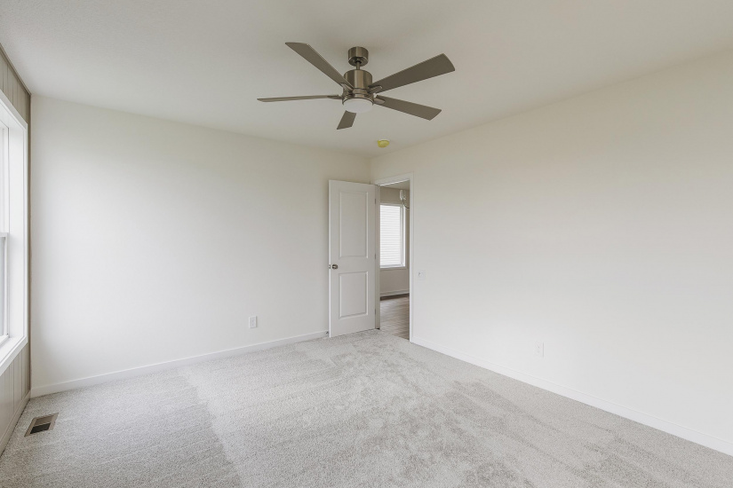 4 Bedrooms Bedrooms, ,3 BathroomsBathrooms,Residential,For Sale,1105