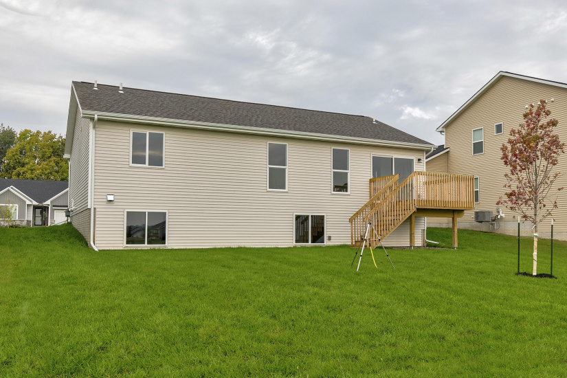 3 Bedrooms Bedrooms, ,2 BathroomsBathrooms,Residential,For Sale,1106