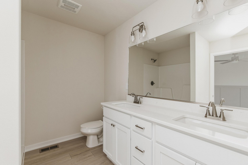 3 Bedrooms Bedrooms, ,2 BathroomsBathrooms,Residential,For Sale,1106