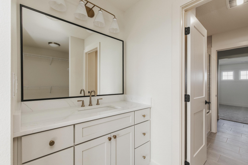 4644 176th Ct., Urbandale, IA, 5 Bedrooms Bedrooms, ,4.5 BathroomsBathrooms,Residential,For Sale,4644 176th Ct., Urbandale, IA,1149