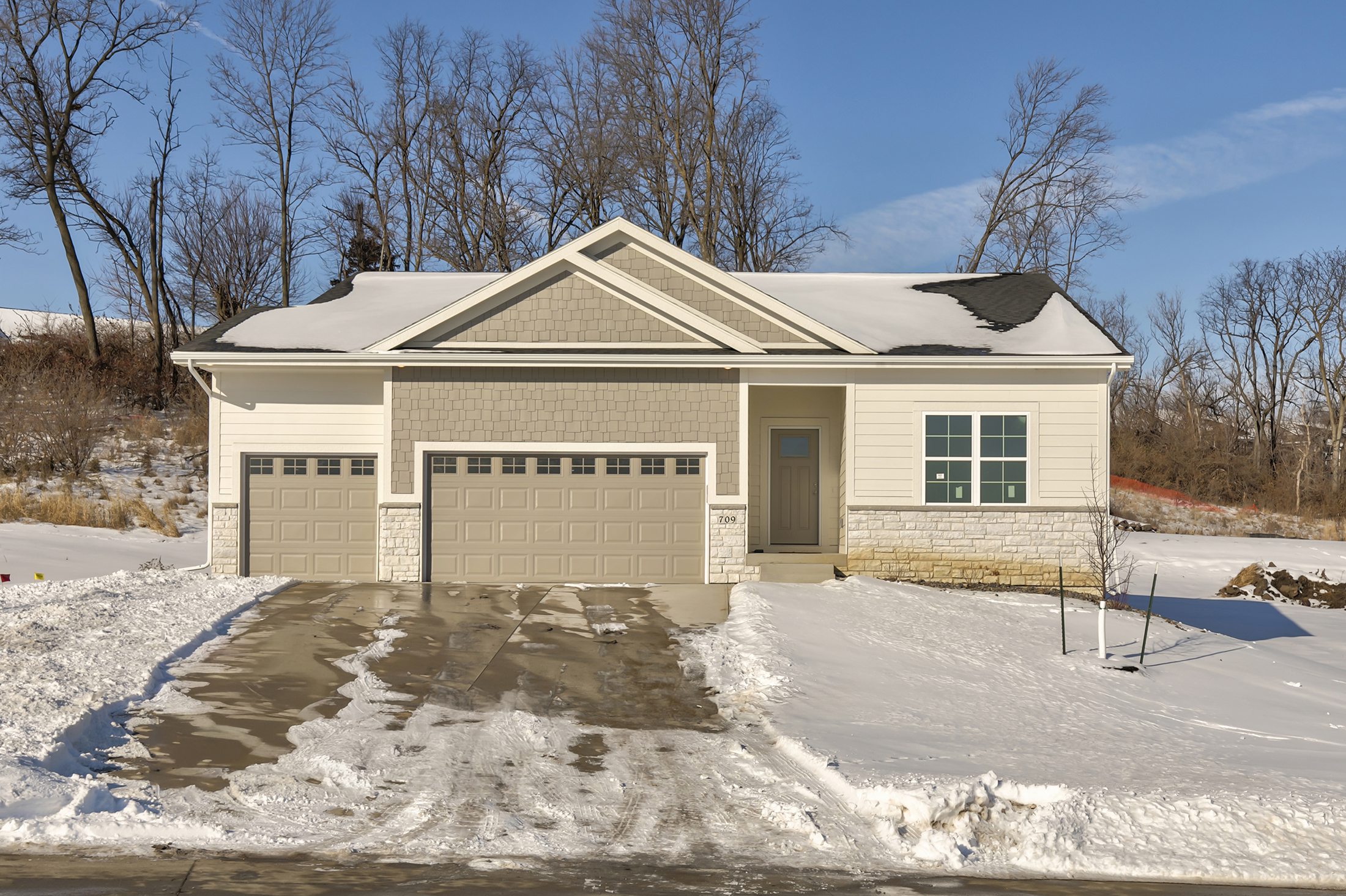 709 Walker Circle, Polk City, 5 Bedrooms Bedrooms, ,3 BathroomsBathrooms,Residential,For Sale,709 Walker Circle, Polk City,1185