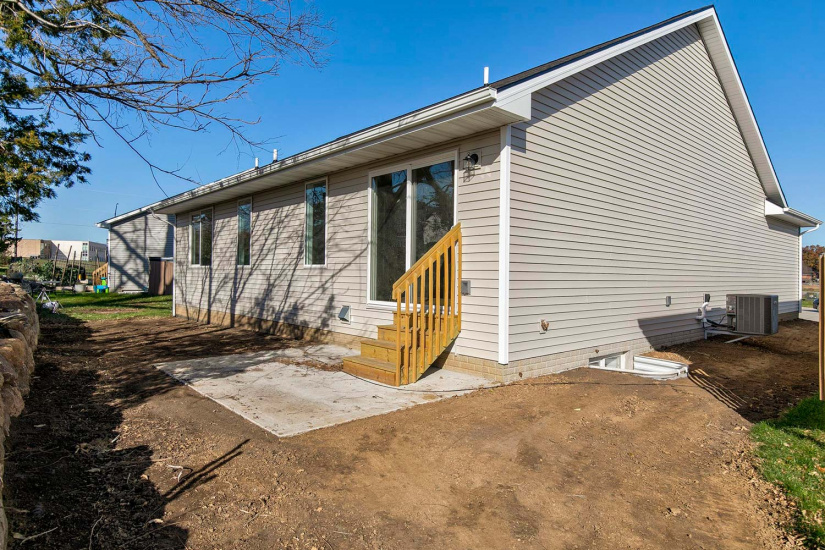 1000 Commons Dr., Carlisle, IA 50047, 3 Bedrooms Bedrooms, ,3 BathroomsBathrooms,Residential,For Sale,1000 Commons Dr., Carlisle, IA 50047,1195